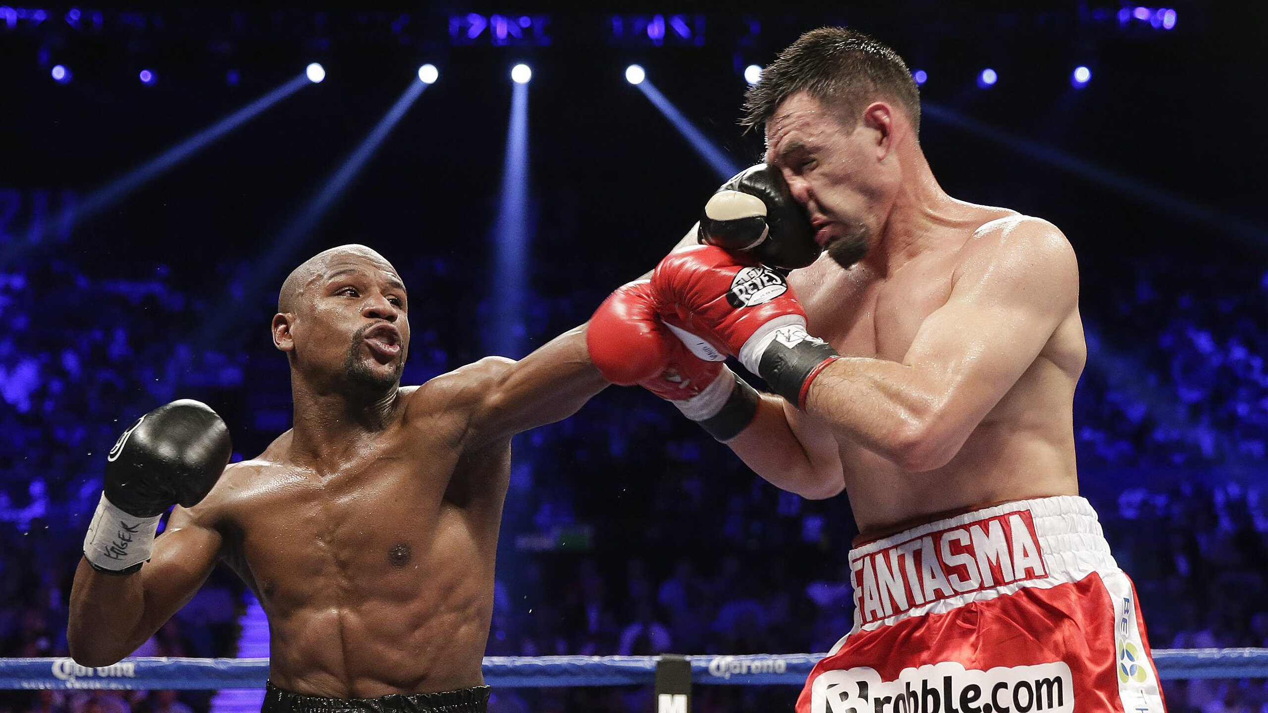 亚冠联赛中国青年队战胜 球迷现场气氛热烈，青年队打亚冠